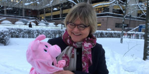 Eeva Heikkilä ja possu
